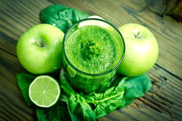 Suco Verde desintoxicante e delicioso!
